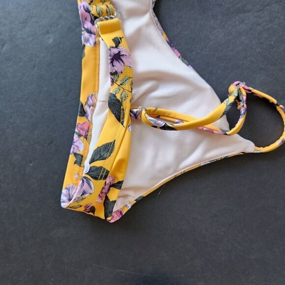 No Boundaries Yellow Floral Bikini Set - Picture 5 of 13